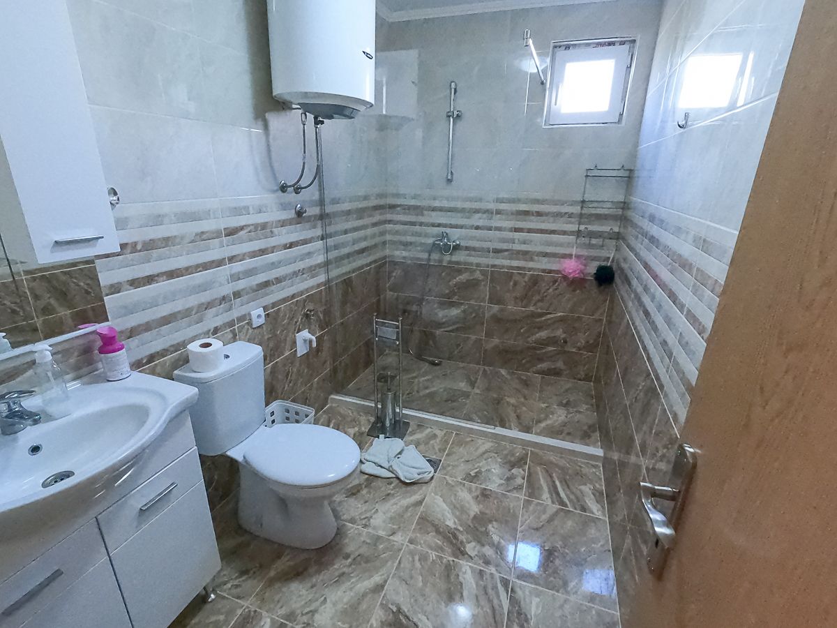 House in Ulcinj, Montenegro, 240 m² - picture 10