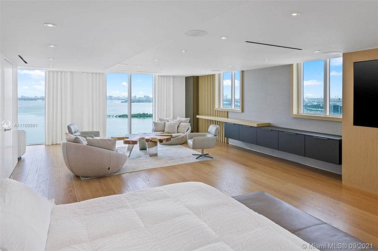 Penthouse in Miami, USA, 600 m² - picture 4