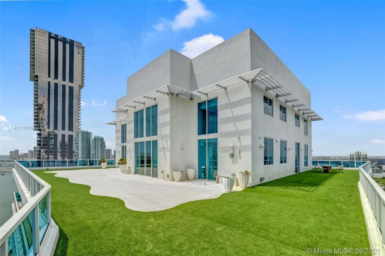 Penthouse in Miami, USA, 600 m² - picture 2
