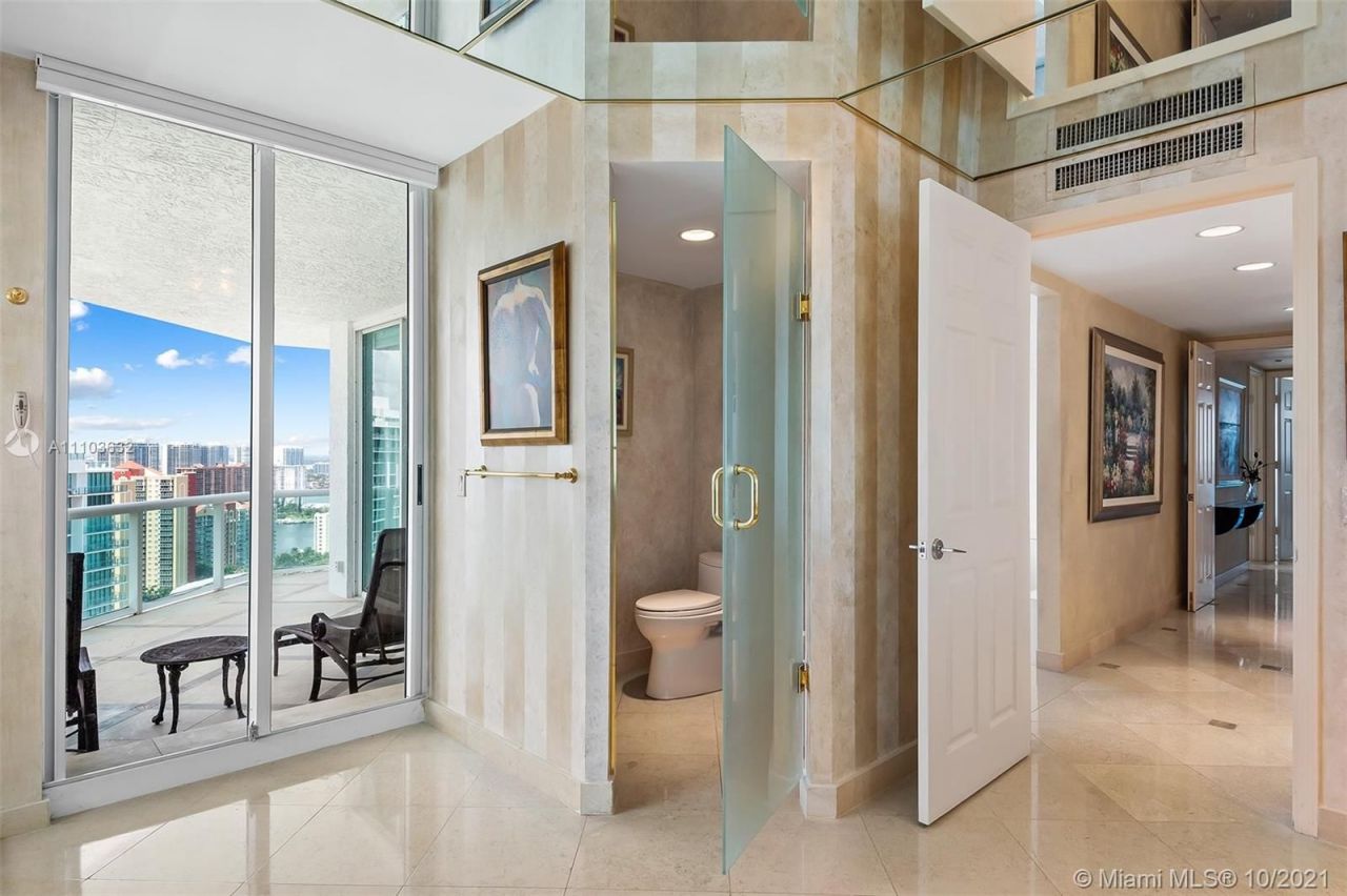 Penthouse à Miami, États-Unis, 380 m² - image 8