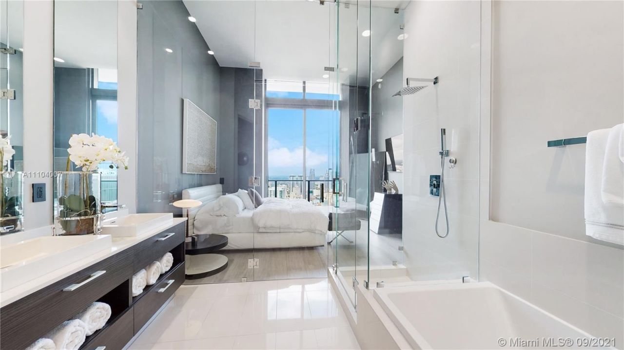 Penthouse in Miami, USA, 250 m² - picture 8