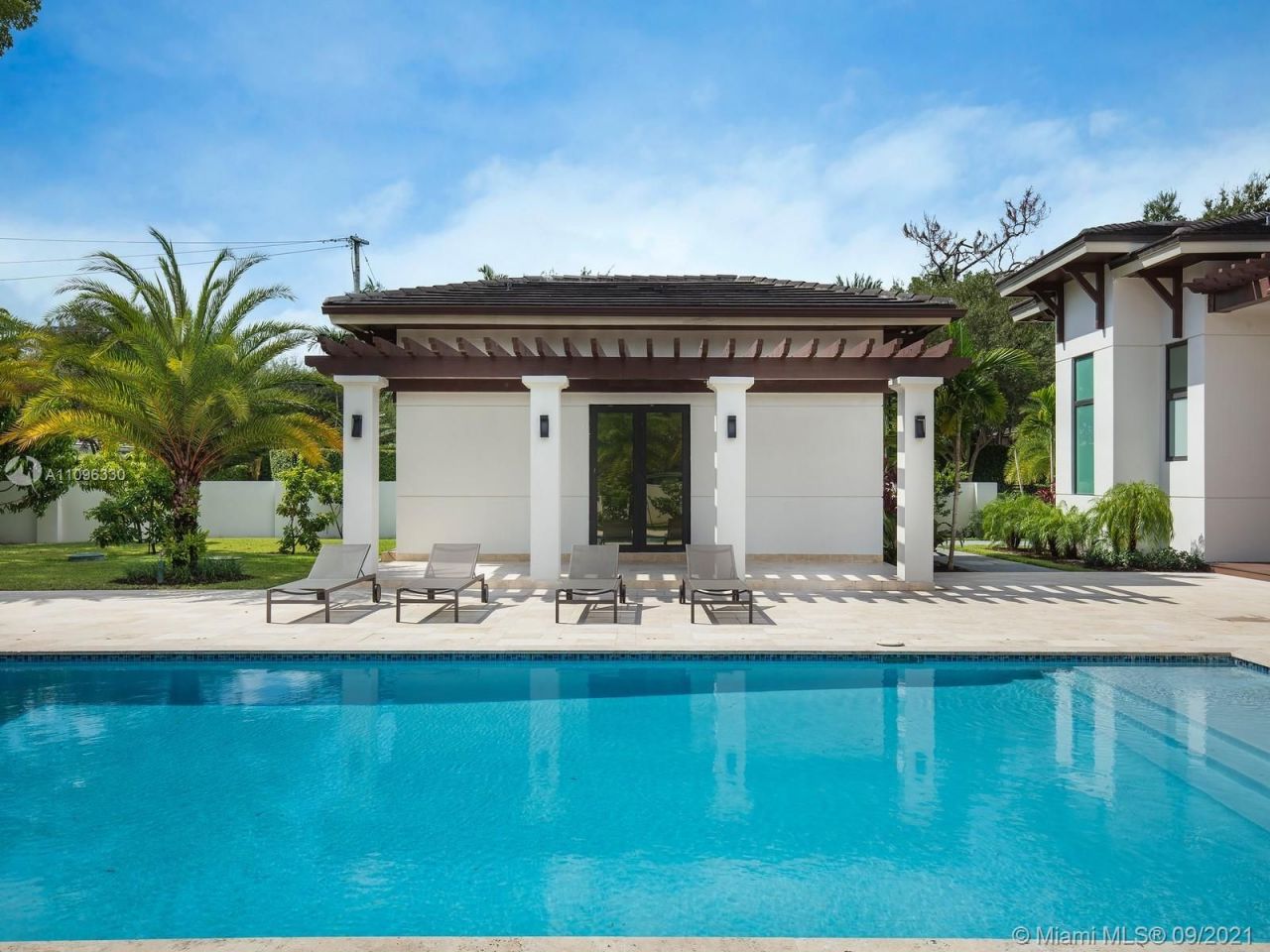 Villa à Miami, États-Unis, 650 m² - image 7