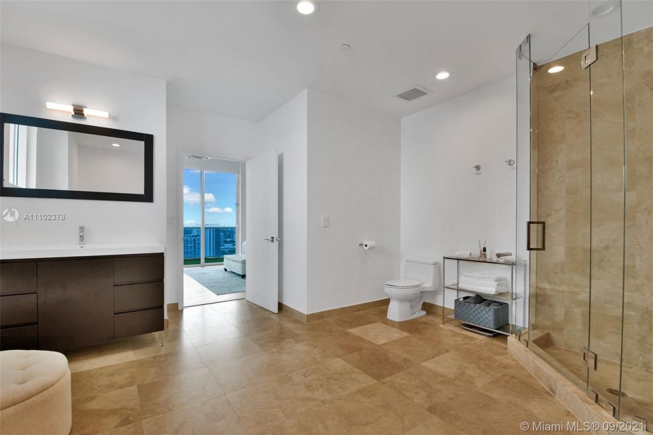 Loft en Miami, Estados Unidos, 150 m² - imagen 4