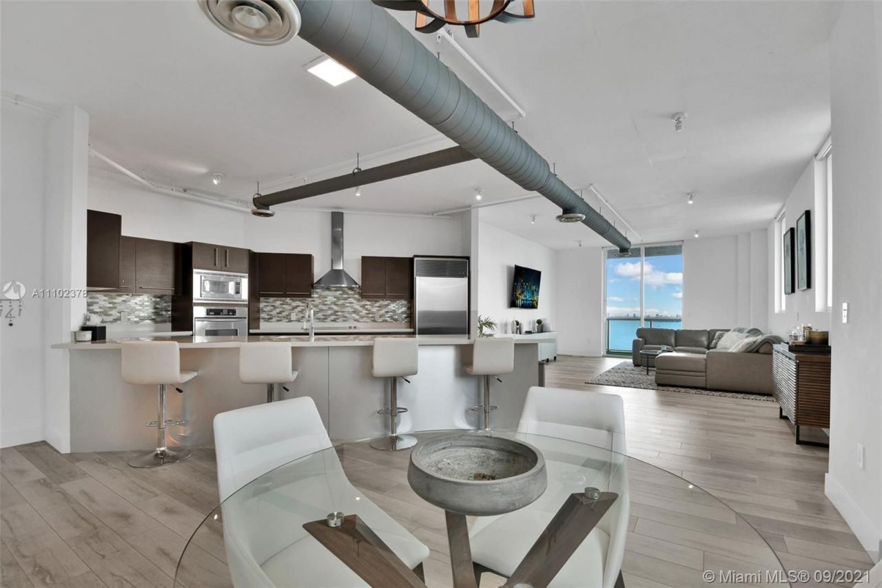 Loft en Miami, Estados Unidos, 150 m² - imagen 9
