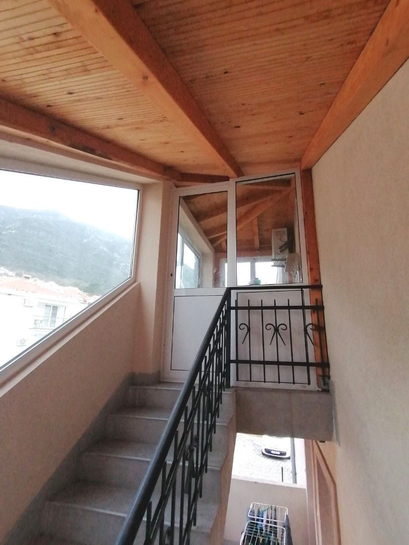Piso en Prcanj, Montenegro, 70 m² - imagen 11