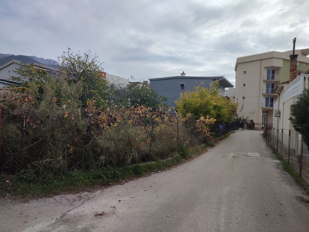 Investment project in Bar, Montenegro, 1 975 m² - picture 4