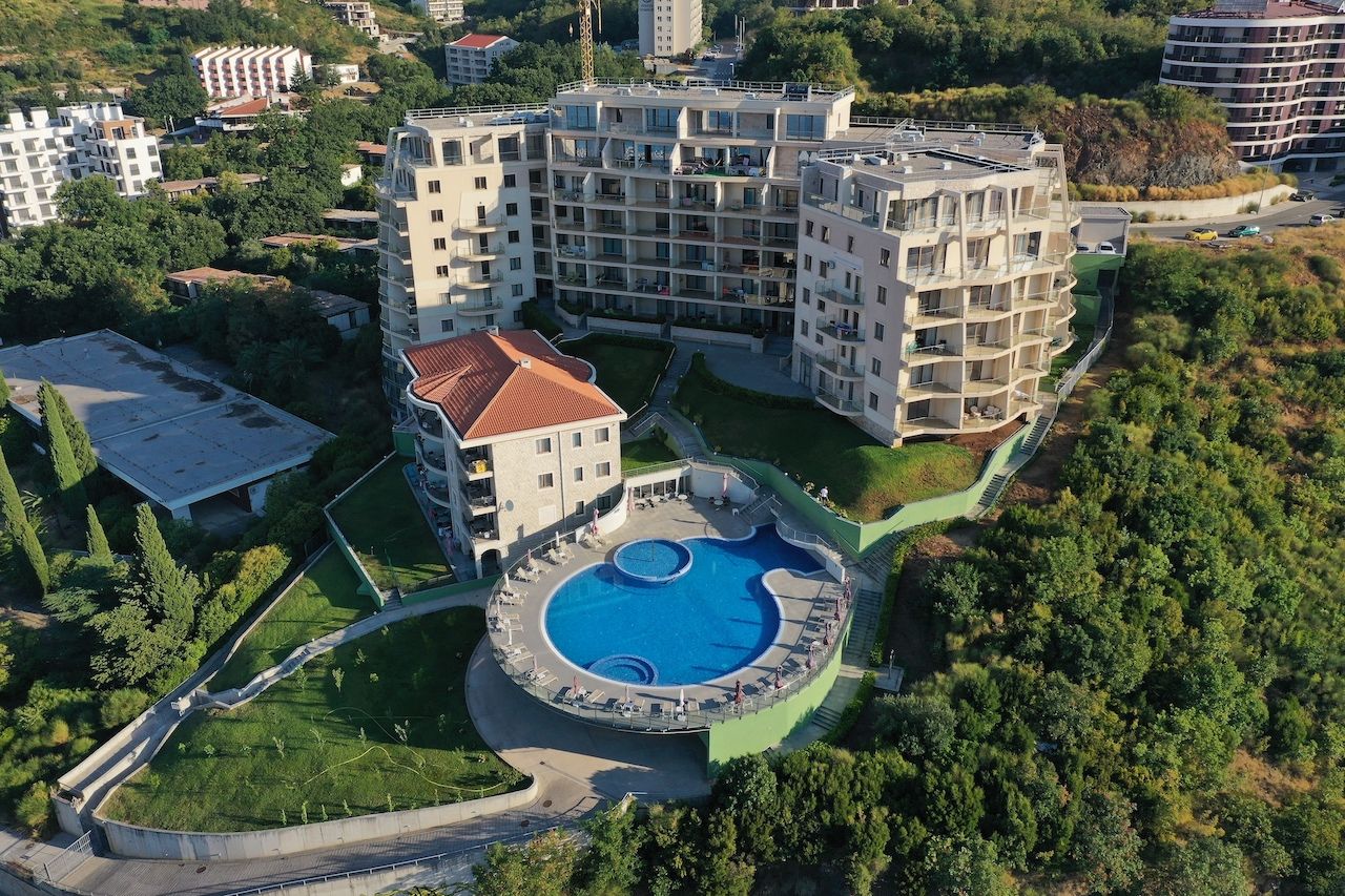 Biens commerciaux à Becici, Monténégro, 51 m² - image 4