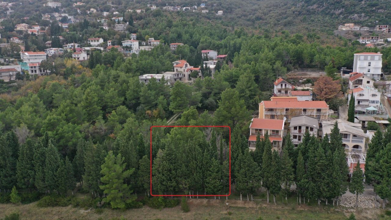 Land in Sutomore, Montenegro, 901 m² - picture 1