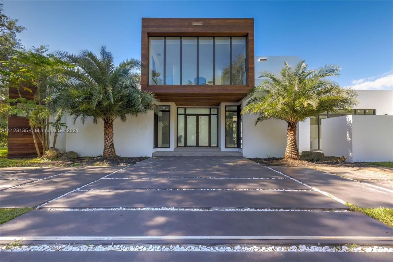 Villa in Miami, USA, 500 m² - picture 1