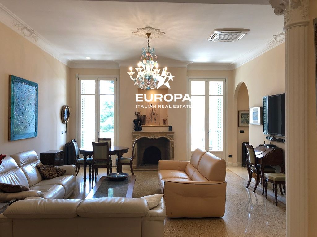 Apartamento en Ospedaletti, Italia, 125 m² - imagen 4