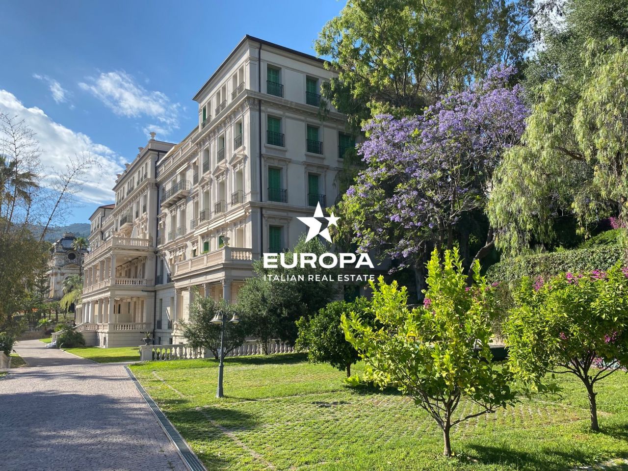 Appartement à Ospedaletti, Italie, 133 m² - image 1