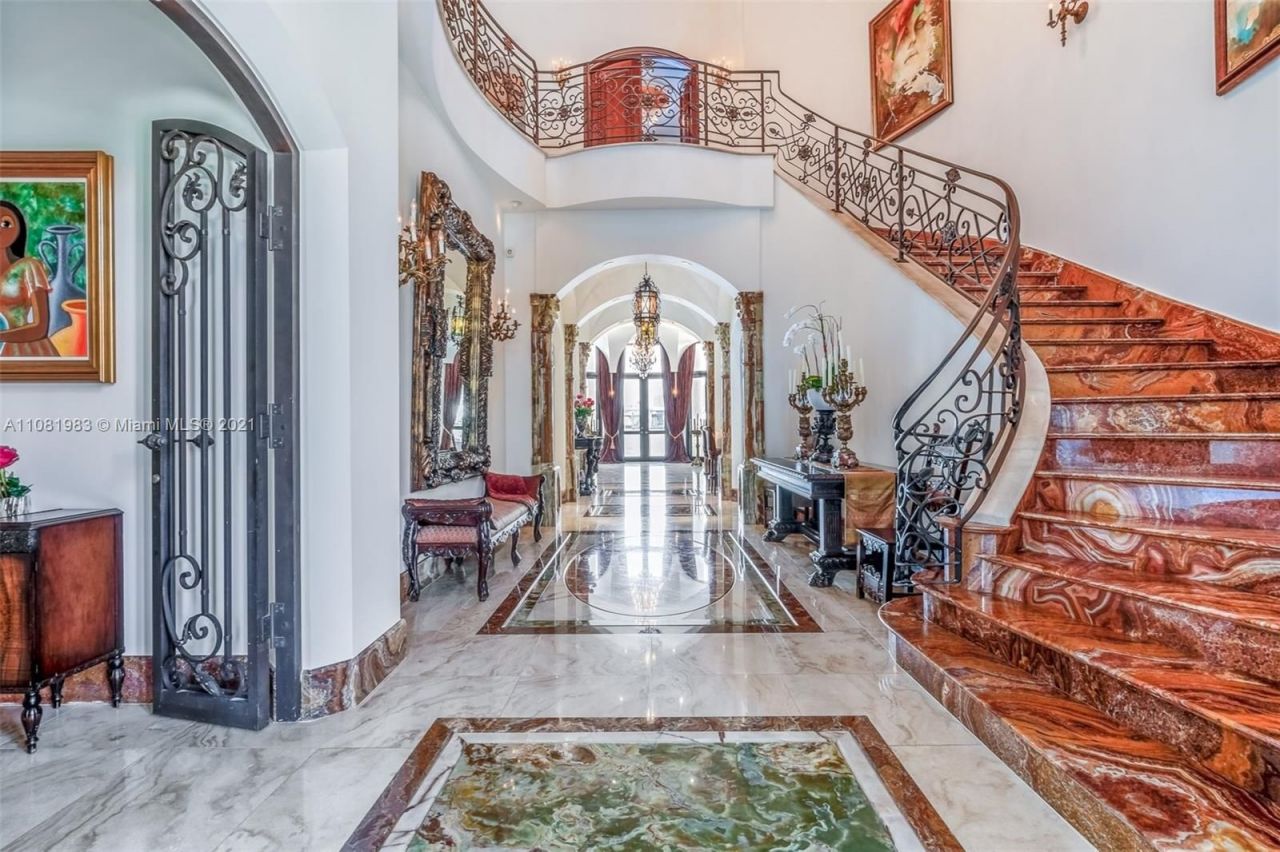 Villa in Miami, USA, 700 m² - picture 14