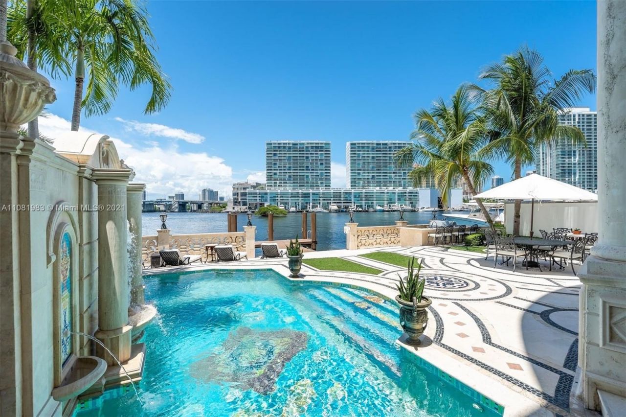 Villa in Miami, USA, 700 m² - picture 3