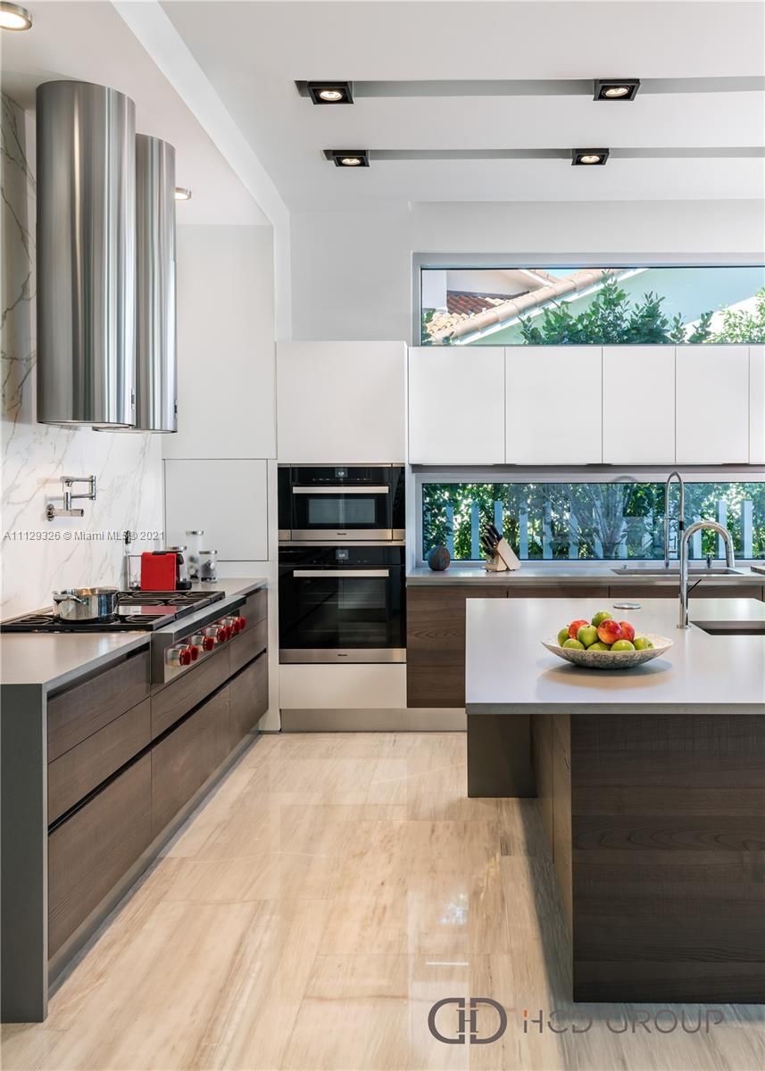 Villa in Miami, USA, 500 m² - picture 8