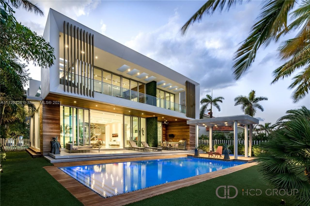 Villa in Miami, USA, 500 m² - Foto 1