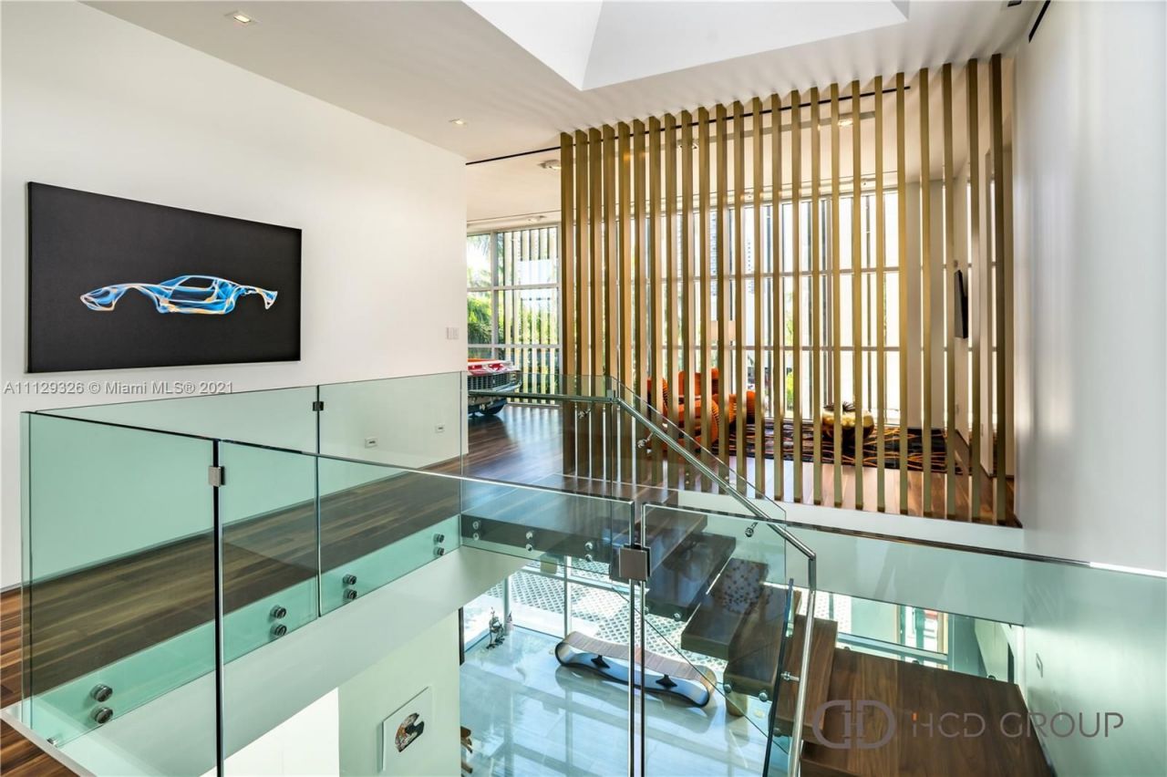 Villa in Miami, USA, 500 m² - picture 9