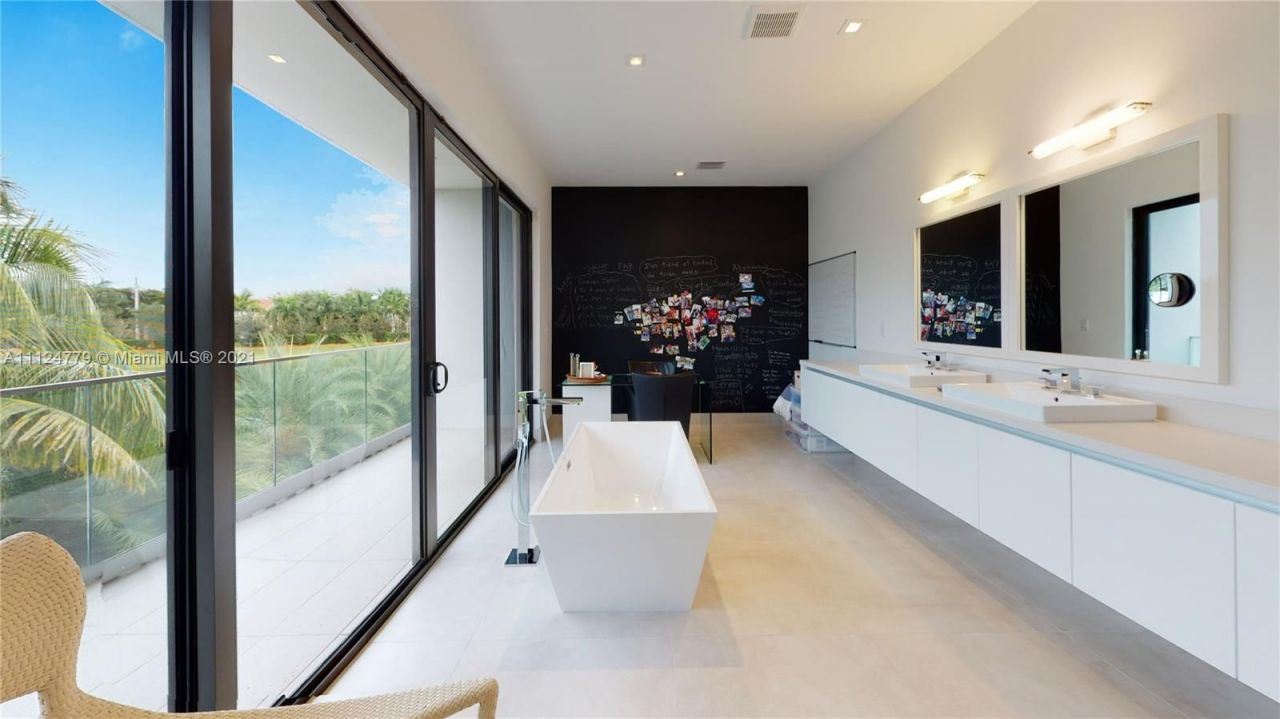 Villa a Miami, USA, 700 m² - foto 11