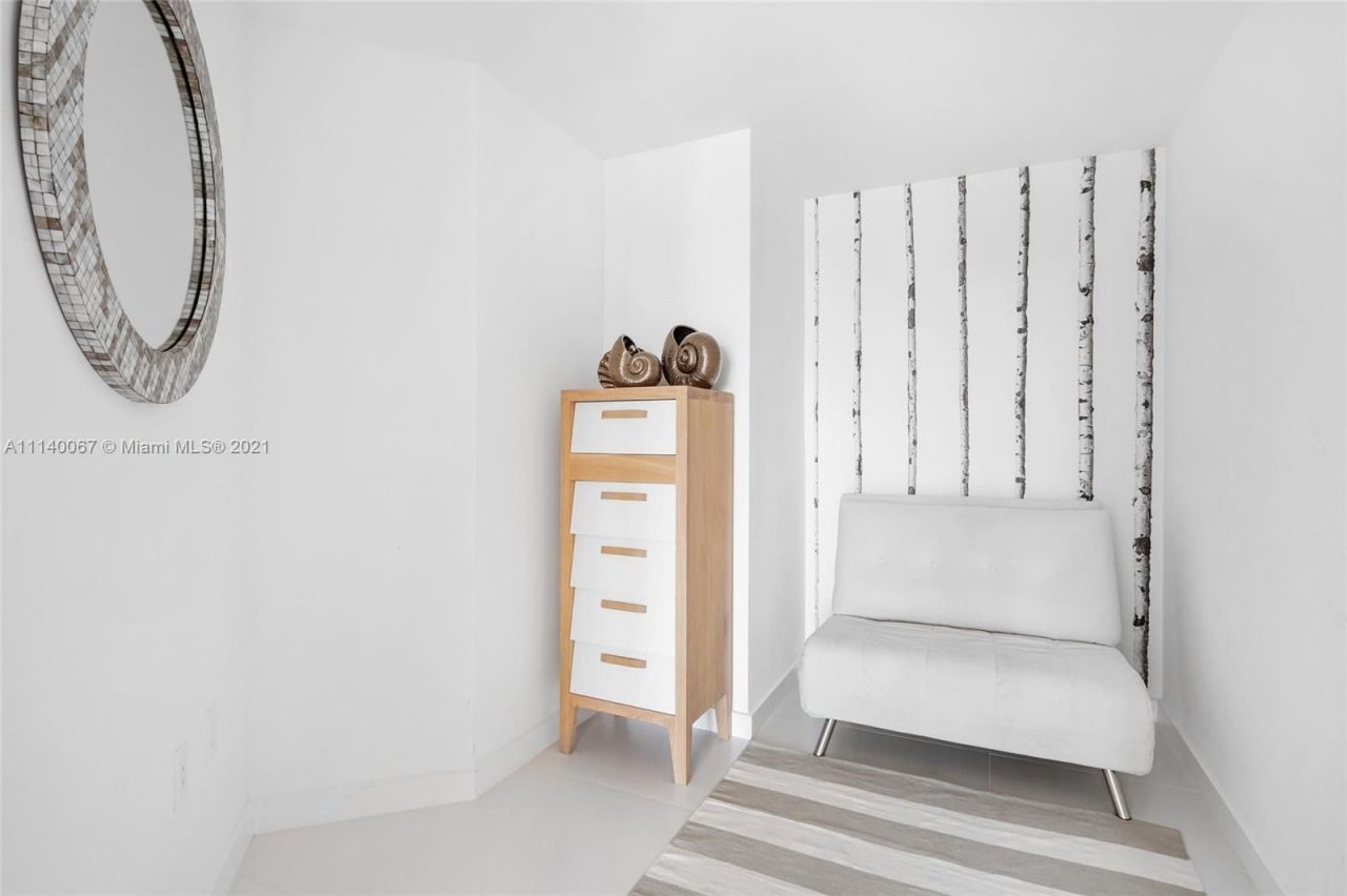 Piso en Miami, Estados Unidos, 140 m² - imagen 7