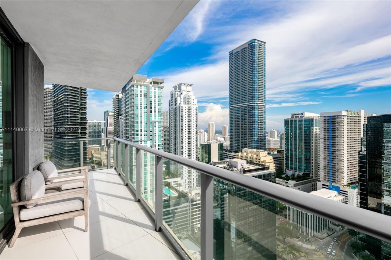 Piso en Miami, Estados Unidos, 140 m² - imagen 6