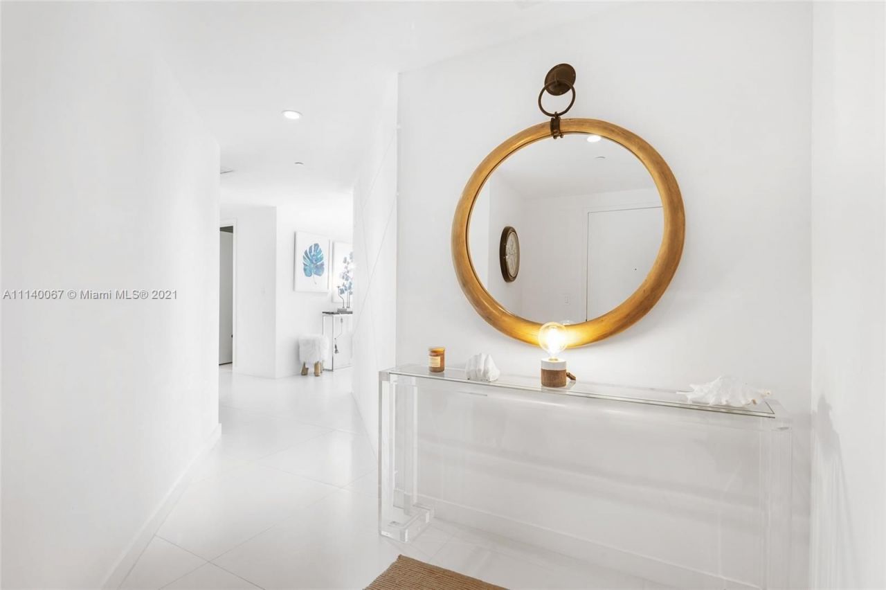 Piso en Miami, Estados Unidos, 140 m² - imagen 9