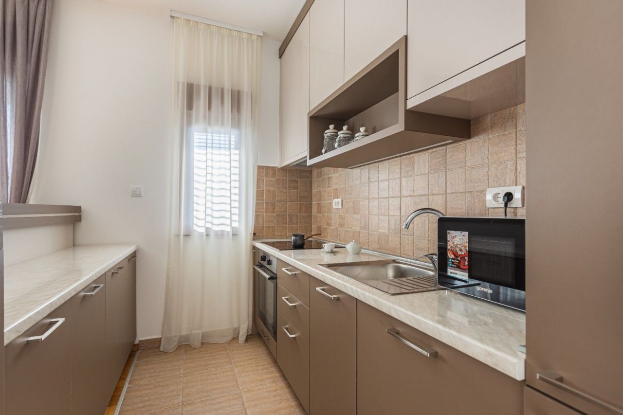 Wohnung in Becici, Montenegro, 130 m² - Foto 3