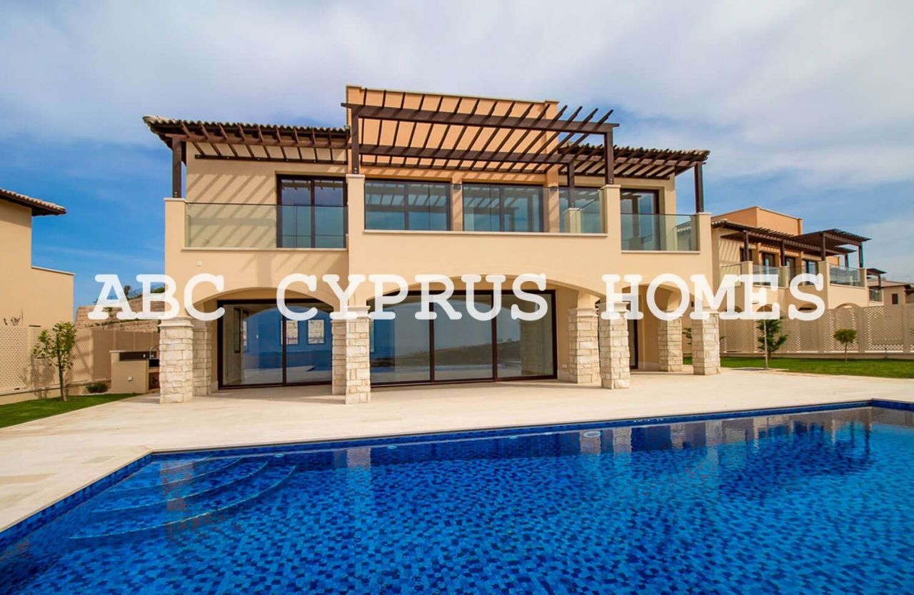Villa in Aphrodite Hills, Cyprus, 318 m² - picture 1