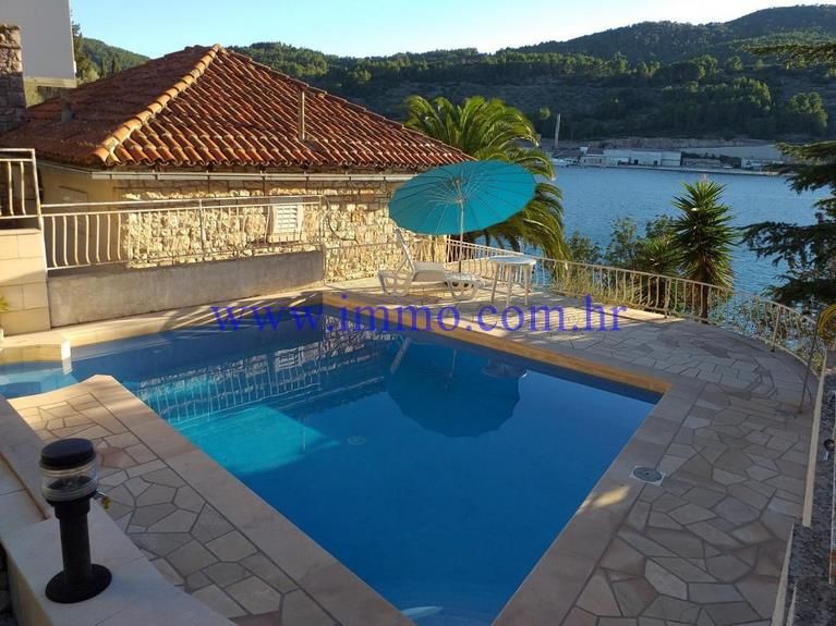 House on Korcula island, Croatia, 230 m² - picture 2