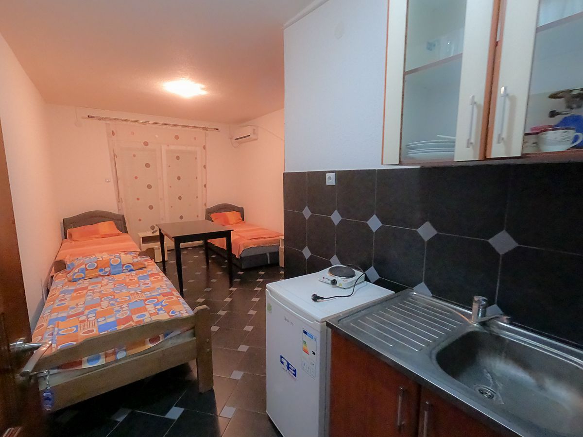 Hotel in Dobra Voda, Montenegro, 970 m² - Foto 16