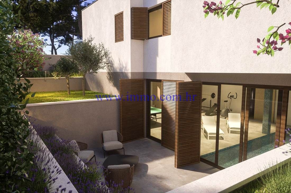 Villa en Šibenik, Croatie, 290 m² - image 2