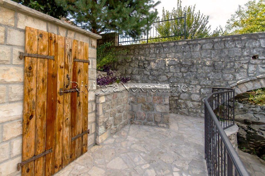 Casa a Herceg-Novi, Montenegro, 226 m² - foto 2