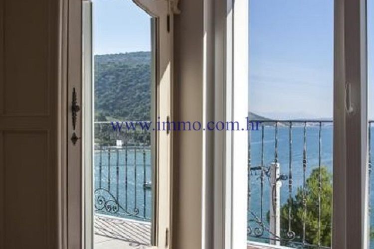 Villa à Trogir, Croatie, 247 m² - image 7