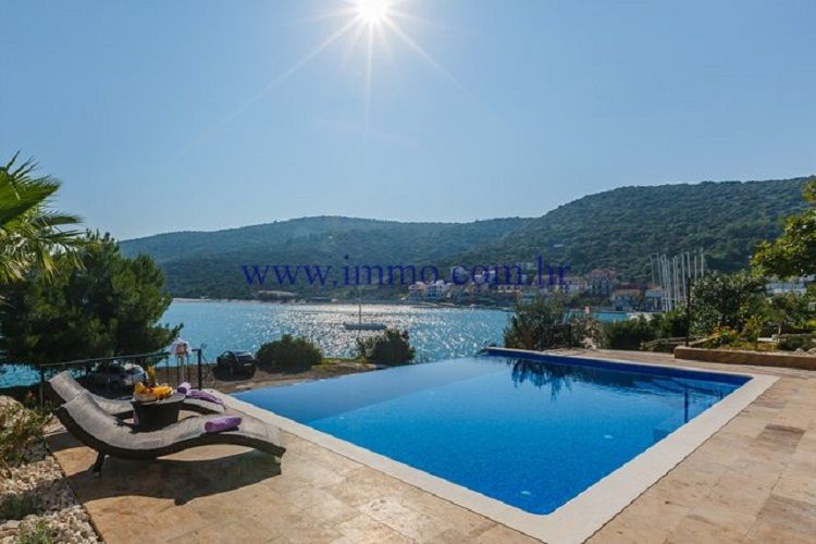 Villa in Trogir, Kroatien, 247 m² - Foto 1