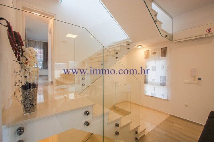 Villa à Trogir, Croatie, 200 m² - image 5