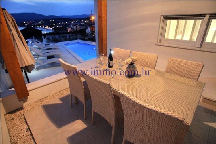 Villa à Trogir, Croatie, 200 m² - image 16