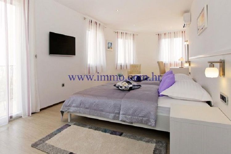 Villa sur le Brač, Croatie, 313 m² - image 8