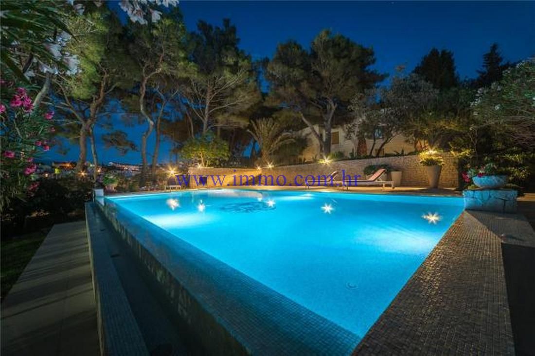 Villa in Brač, Kroatien, 576 m² - Foto 15