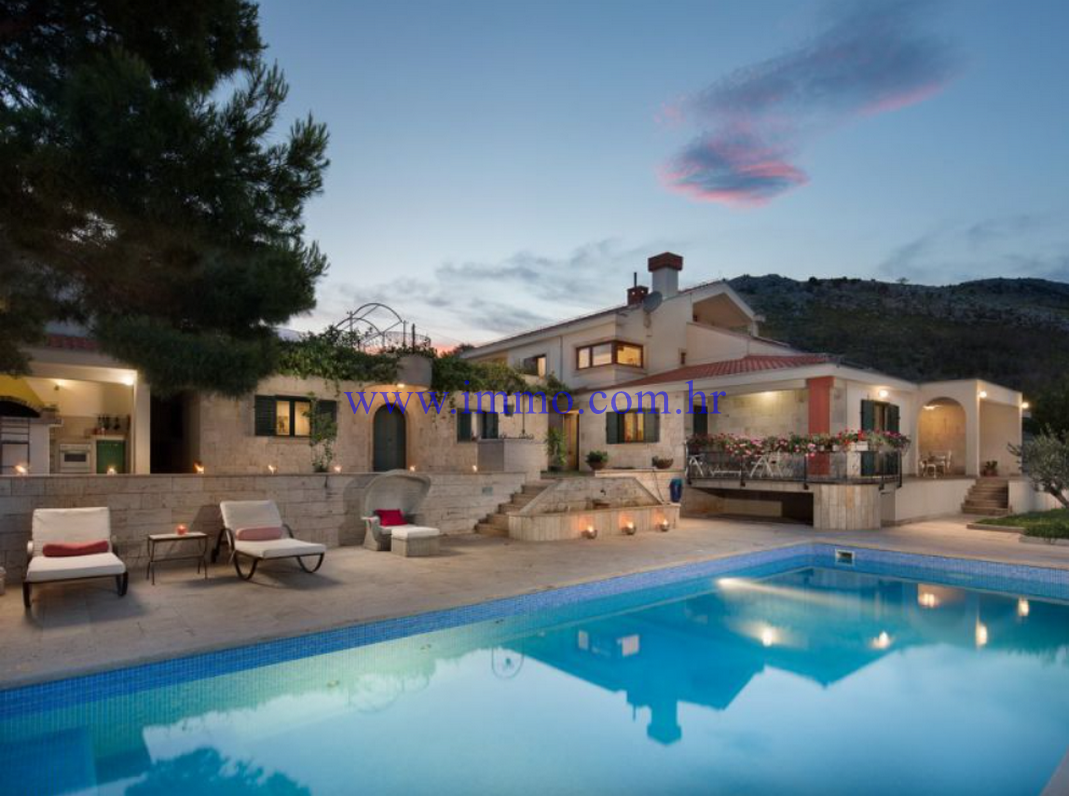 Villa à Trogir, Croatie, 690 m² - image 18