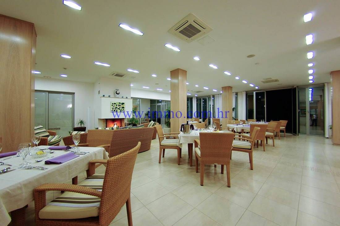 Hotel en Šibenik, Croacia, 2 079 m² - imagen 11