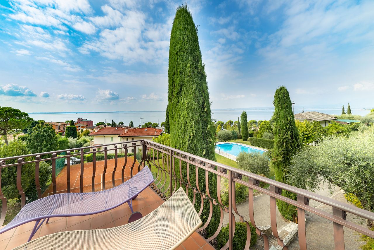 Villa par le Lac de Garde, Italie, 445 m² - image 2