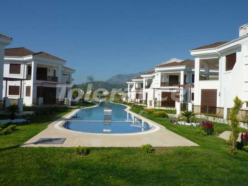 Villa en Camyuva, Turquia, 170 m² - imagen 1