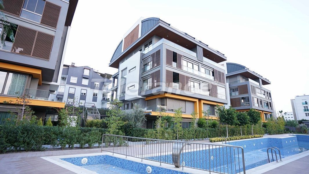 Apartamento en Antalya, Turquia, 357 m² - imagen 1