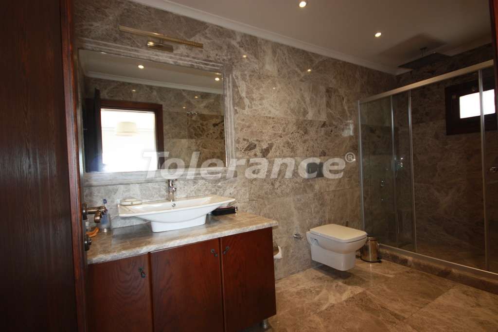 Villa à Yalikavak, Turquie, 454 m² - image 18