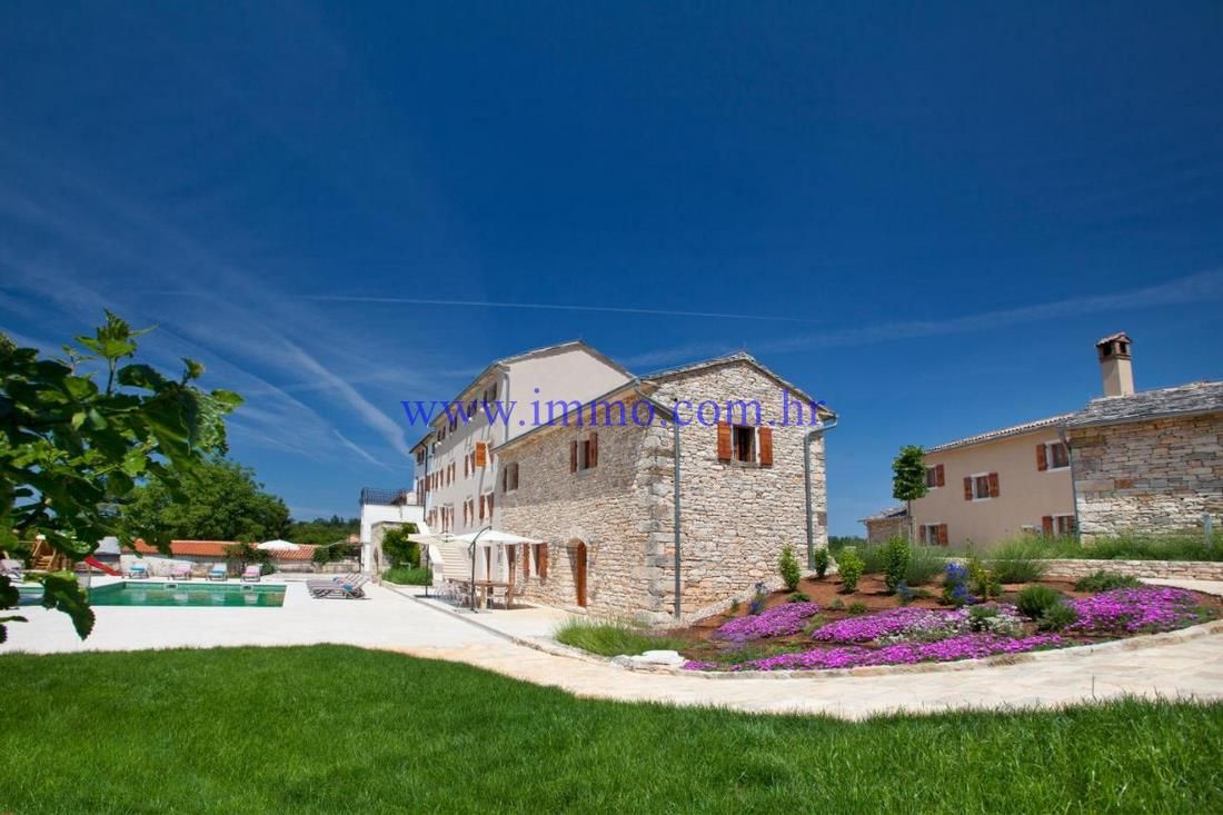 Tenuta a Montona, Croazia, 1 020 m² - foto 16