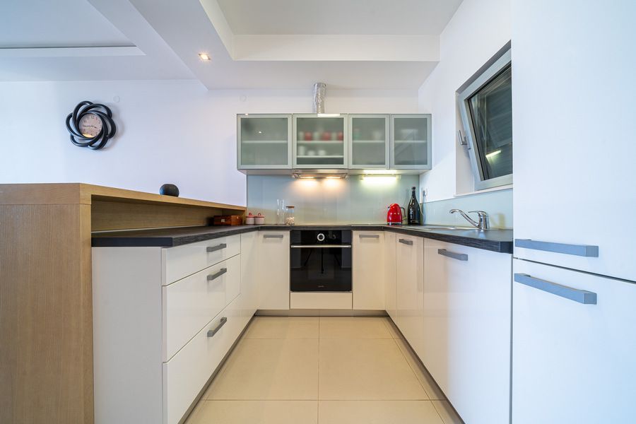 Piso en Przno, Montenegro, 75 m² - imagen 12