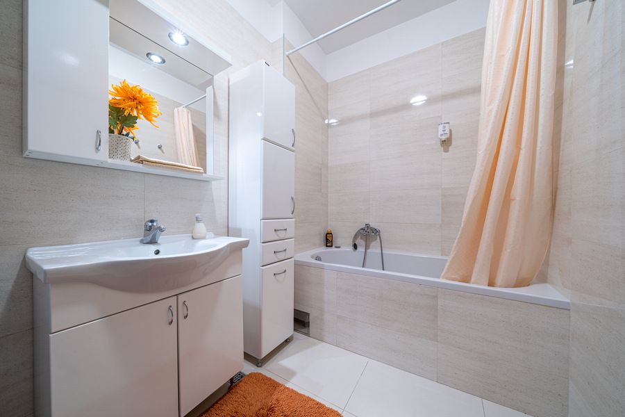 Piso en Przno, Montenegro, 75 m² - imagen 14