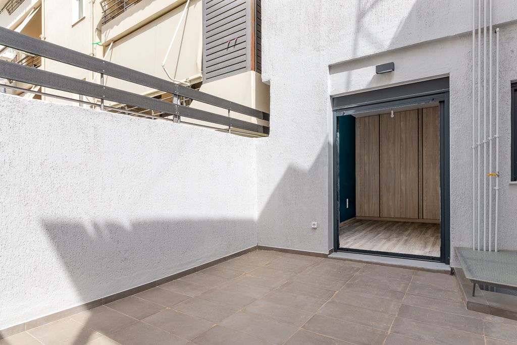 Flat in Athens, Greece, 66 m² - picture 12