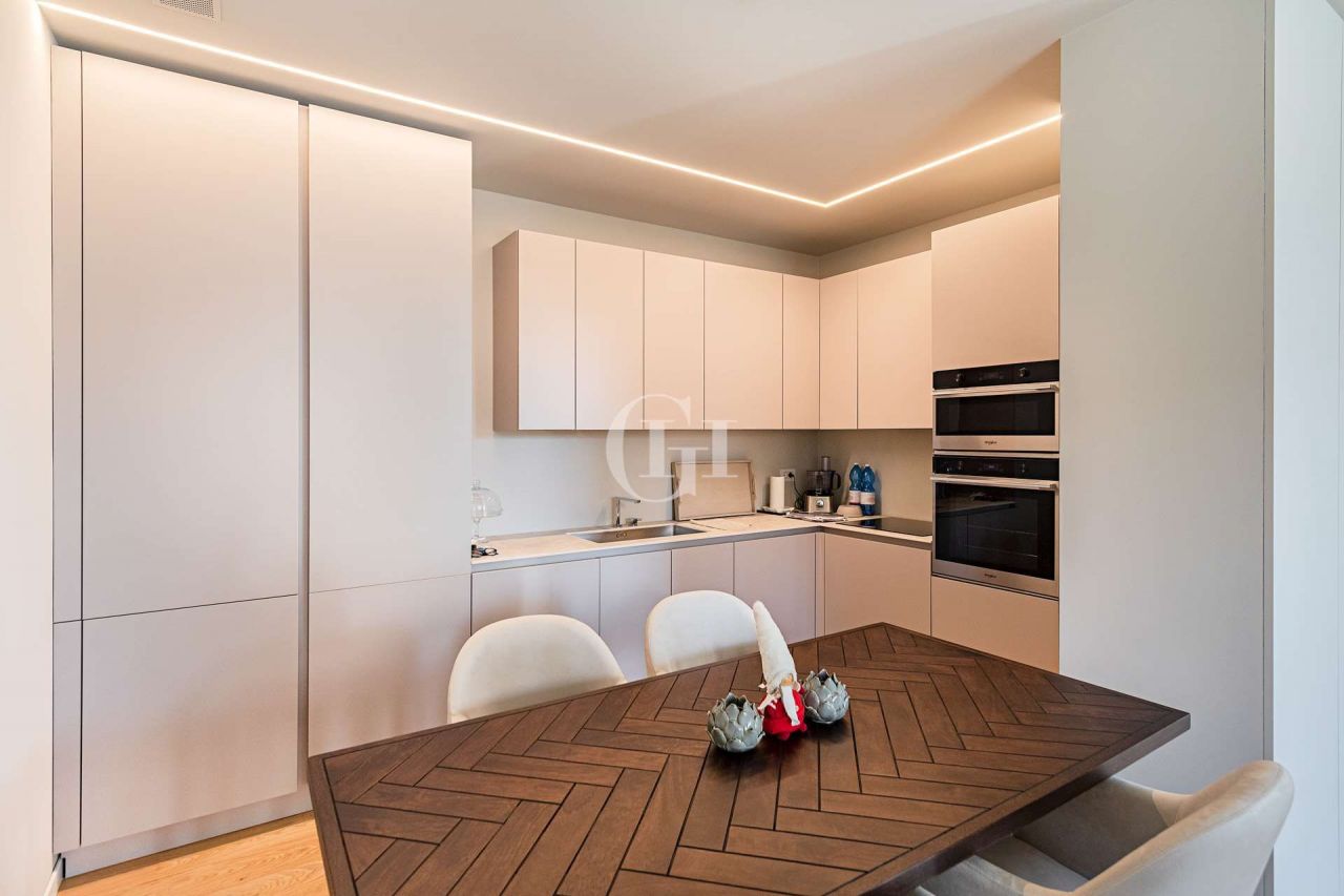 Apartamento por Lago de Garda, Italia, 130 m² - imagen 4