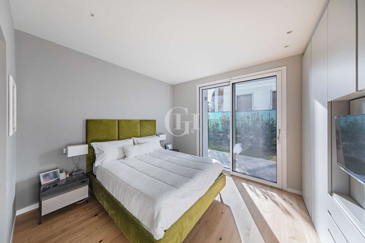 Apartamento por Lago de Garda, Italia, 130 m² - imagen 7