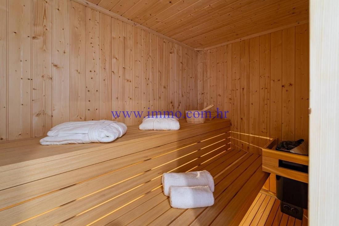 Villa in Zadar, Croatia, 350 m² - picture 9