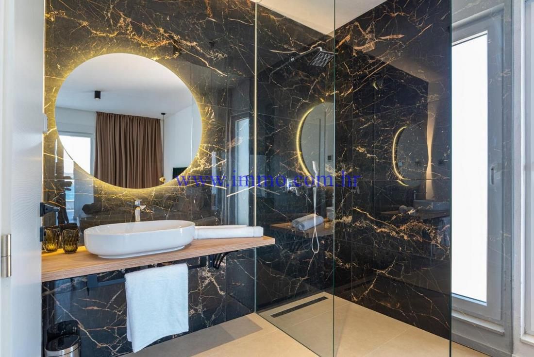 Villa in Zadar, Croatia, 350 m² - picture 8